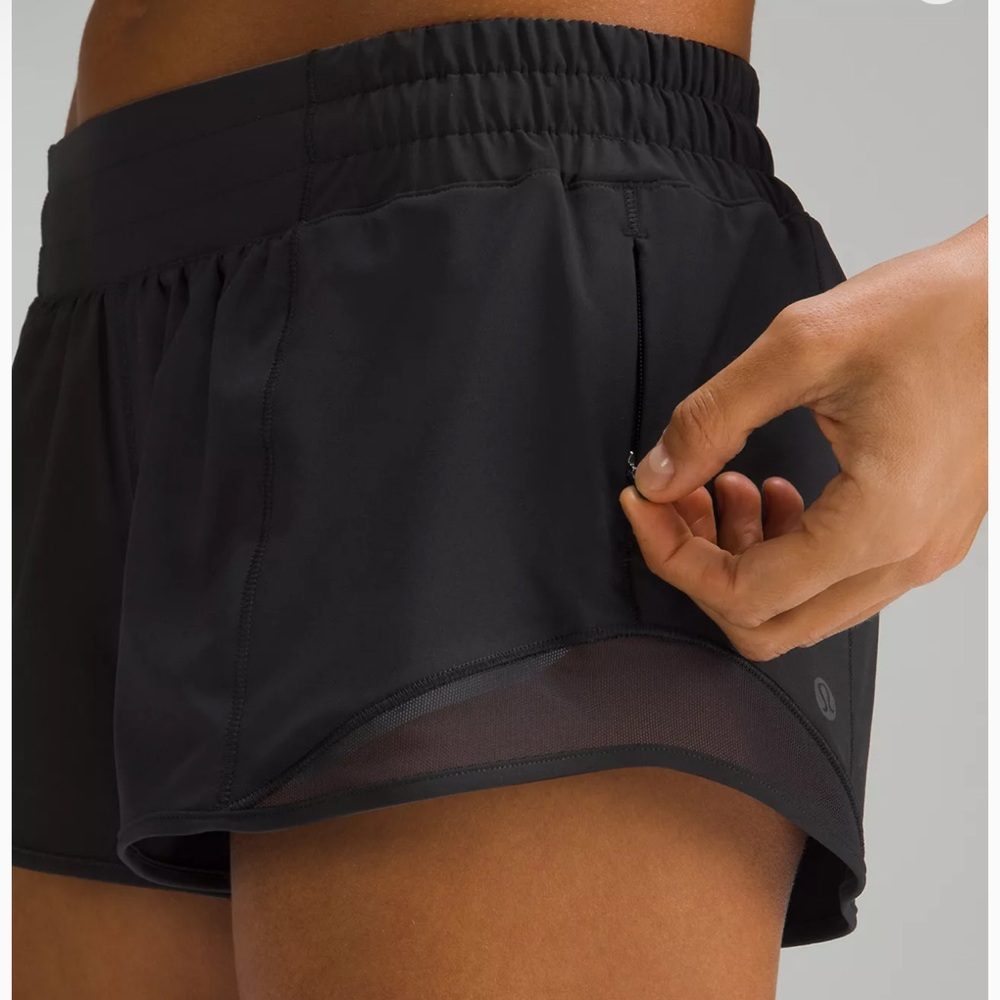 Lululemon Hotty Hot shorts Athletic in Black